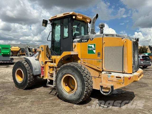 John Deere 624P Iekrāvēji uz riteņiem