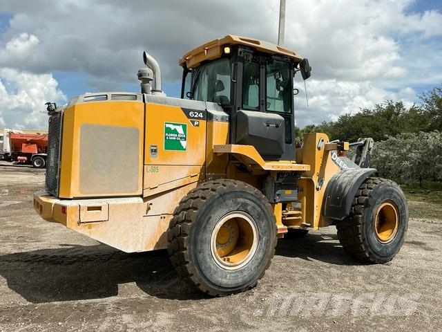 John Deere 624P Iekrāvēji uz riteņiem