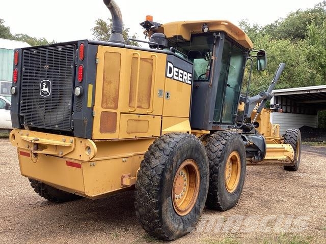 John Deere 670G Grejdery