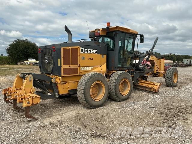 John Deere 672G Грейдери