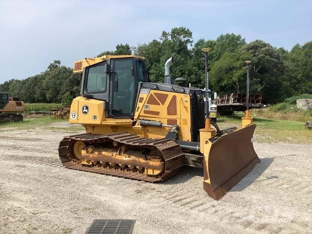 John Deere 700K LGP Crawler dozers