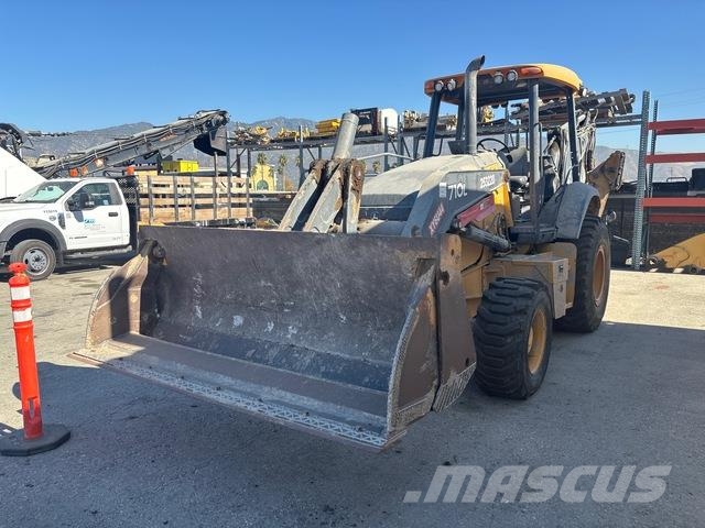 John Deere 710L Tractopelle