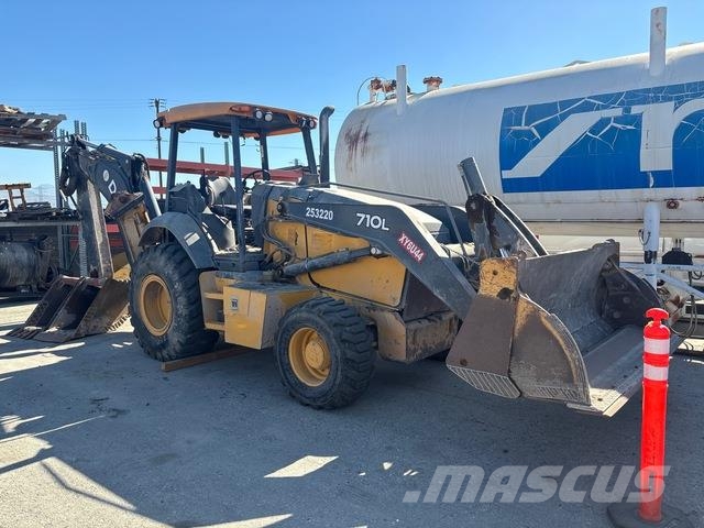 John Deere 710L Tractopelle