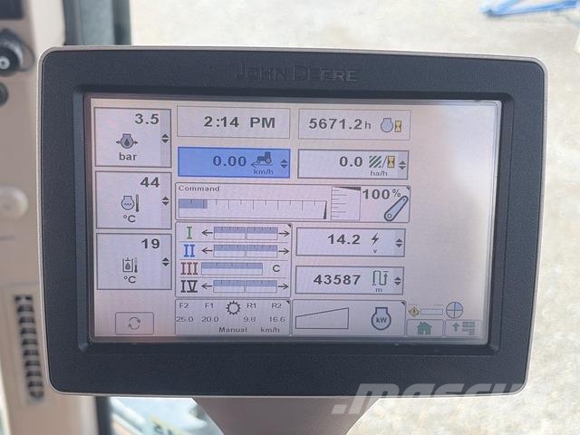 John Deere 7230R الجرارات