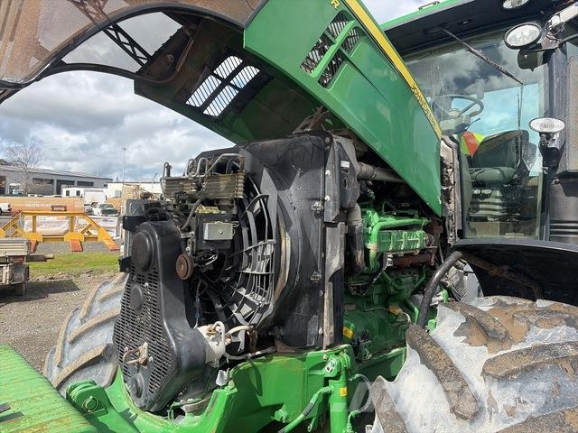 John Deere 7230R الجرارات