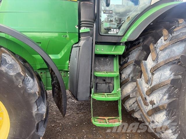 John Deere 7230R الجرارات