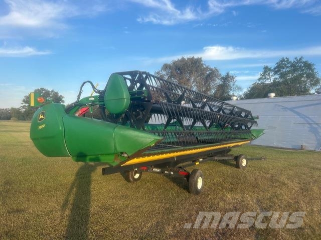 John Deere 730D Hoveder til mejetærskere