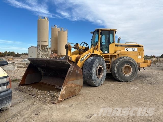 John Deere 744H Kolesni nakladalci