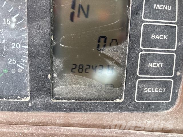 John Deere 744H Kolesni nakladalci