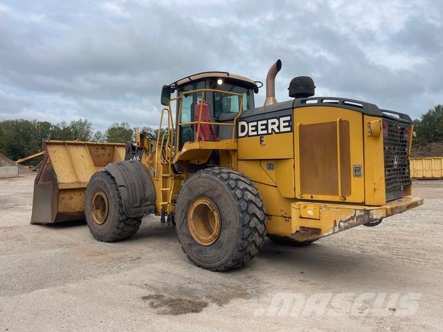 John Deere 744K 輪胎式裝載機
