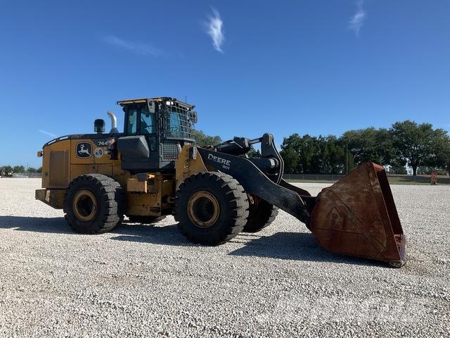 John Deere 744L Rataslaadurid