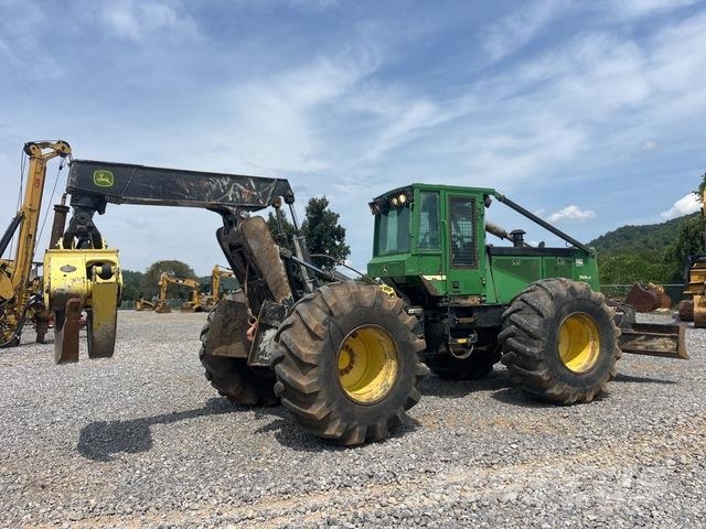 John Deere 748GIII Stammholzschlepper