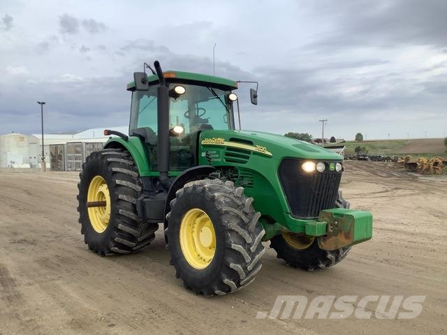 John Deere 7820 Traktori