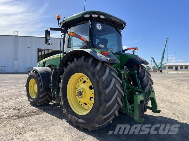 John Deere 8245R Traktoren