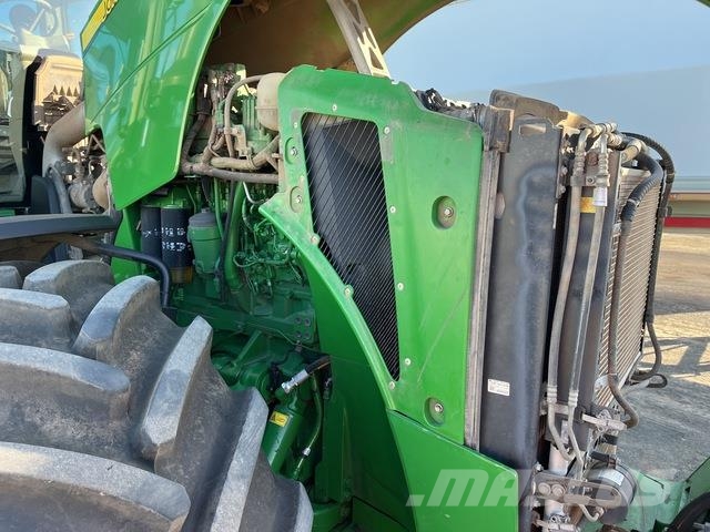 John Deere 8245R Traktoren