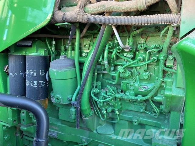 John Deere 8245R Traktoren