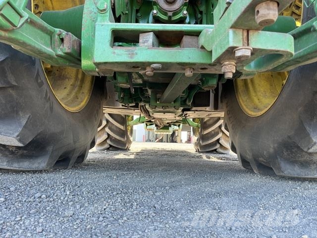 John Deere 8245R Traktoren