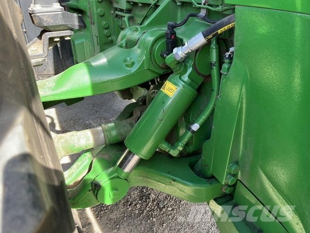 John Deere 8245R Traktoren