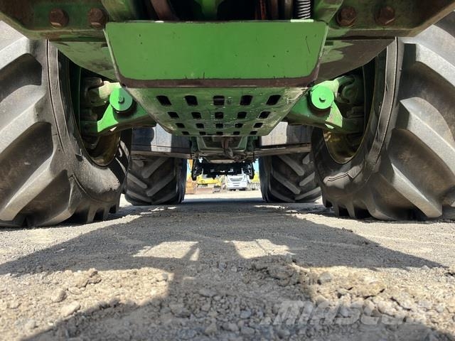 John Deere 8245R Traktoren