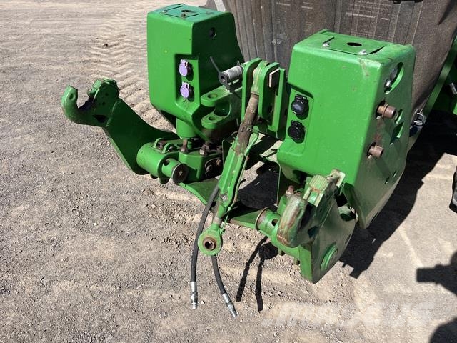 John Deere 8245R Traktoren