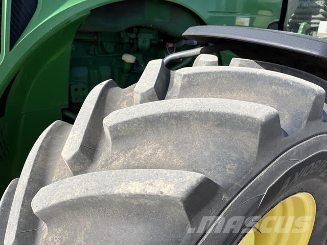 John Deere 8245R Traktoren
