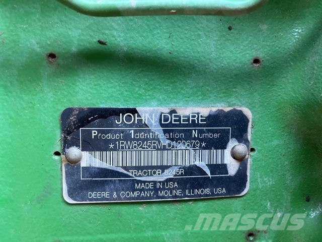 John Deere 8245R Traktoren
