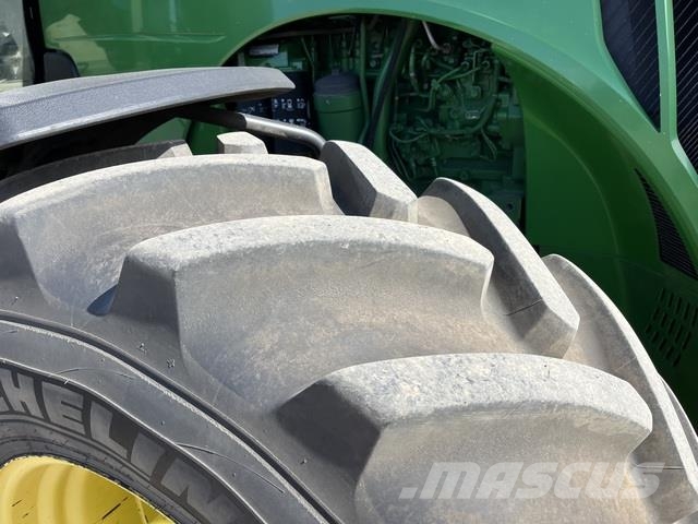 John Deere 8245R Traktoren