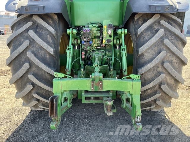 John Deere 8245R Traktoren