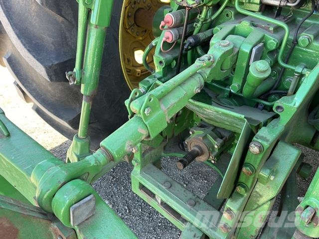 John Deere 8245R Traktoren