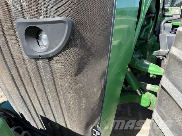John Deere 8245R Traktoren