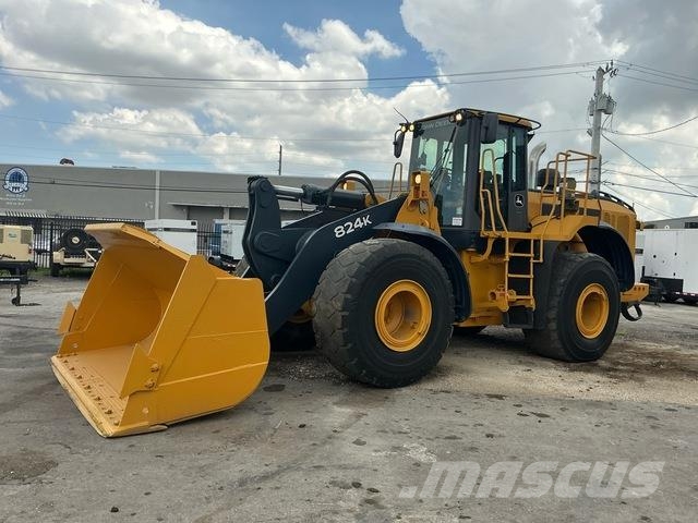 John Deere 824K Cargadoras sobre ruedas