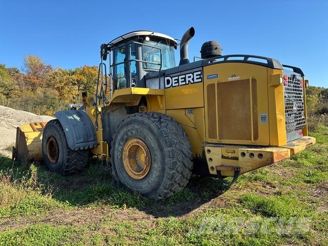 John Deere 844K Wielladers