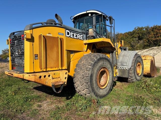 John Deere 844K Wielladers