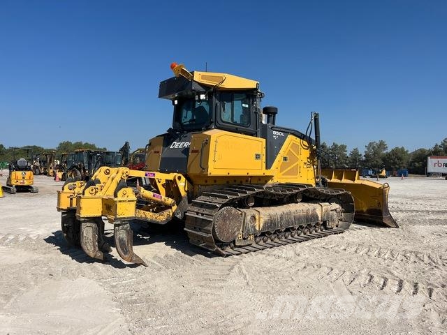 John Deere 850L WLT Crawler dozers
