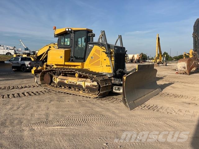 John Deere 850L WLT Crawler dozers