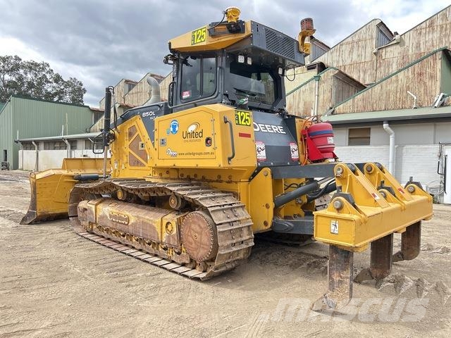 John Deere 850L XLT Buldooserid