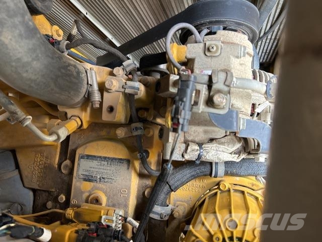 John Deere 850L XLT Buldooserid
