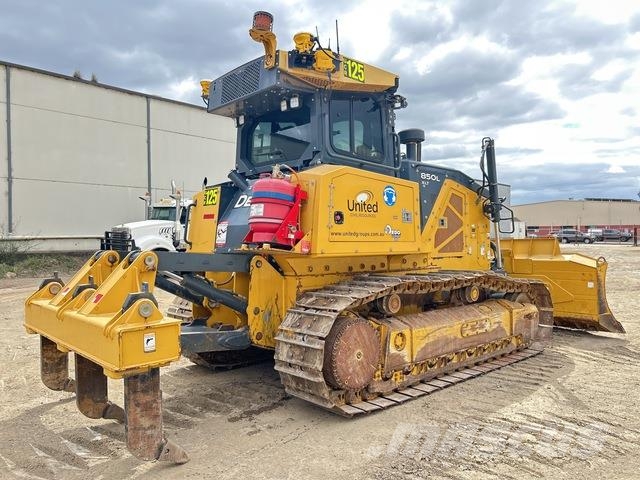 John Deere 850L XLT Buldooserid