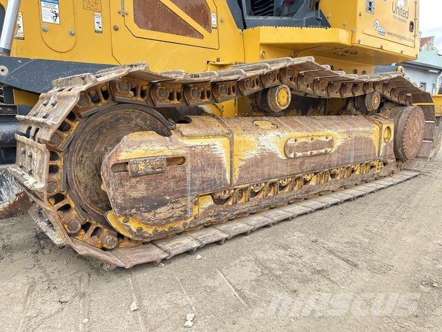 John Deere 850L XLT Buldooserid
