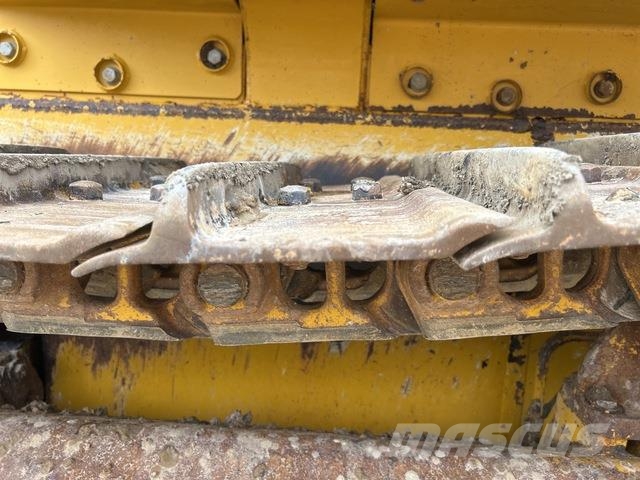 John Deere 850L XLT Buldooserid
