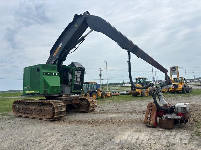 John Deere 853MH ウッドスプリッターとカッター