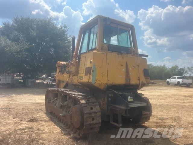 John Deere 855 Гусеничні вантажники