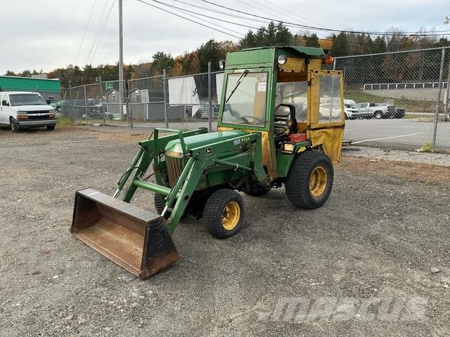 John Deere 855 小型曳引機
