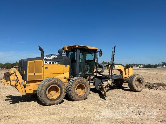John Deere 872GP معدات تمهيد الطرق