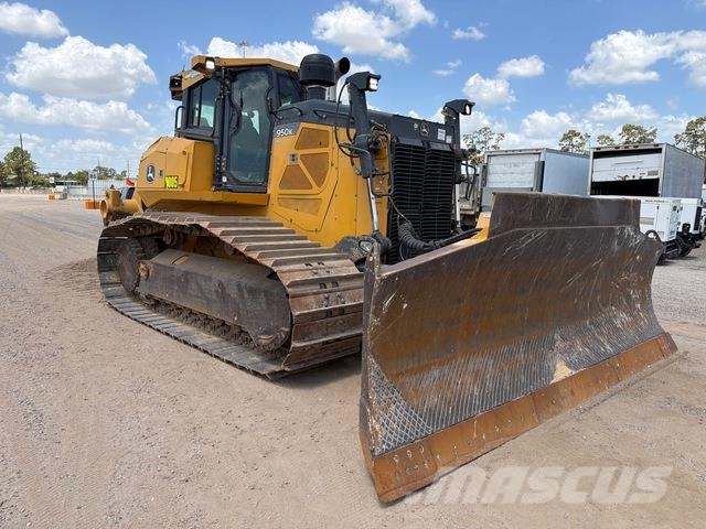John Deere 950K بلدوزرات مجنزرة