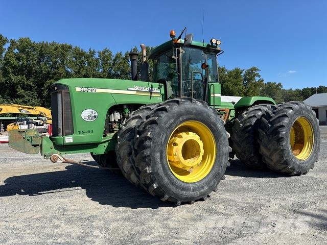 John Deere 9520 Скрепери