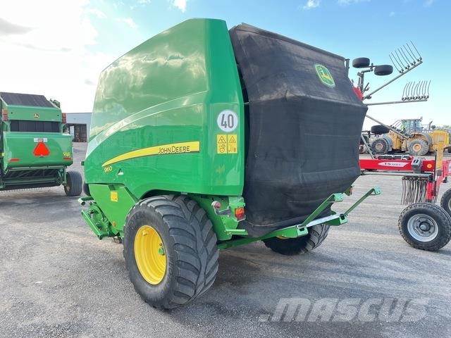 John Deere 960 Presse à balle ronde