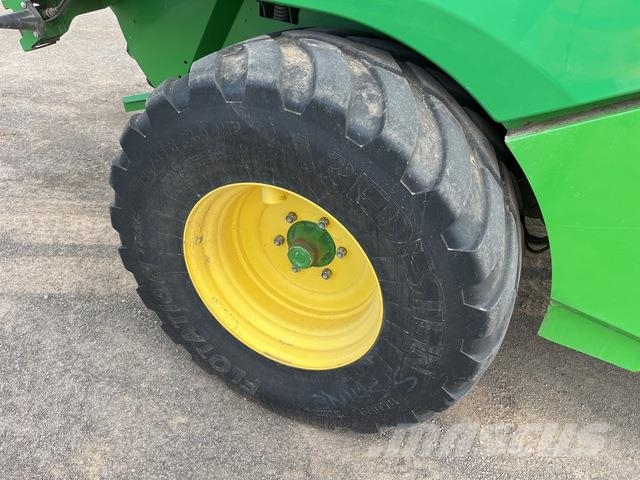 John Deere 960 Presse à balle ronde