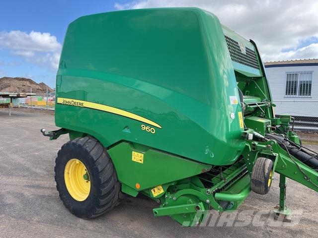 John Deere 960 Presse à balle ronde