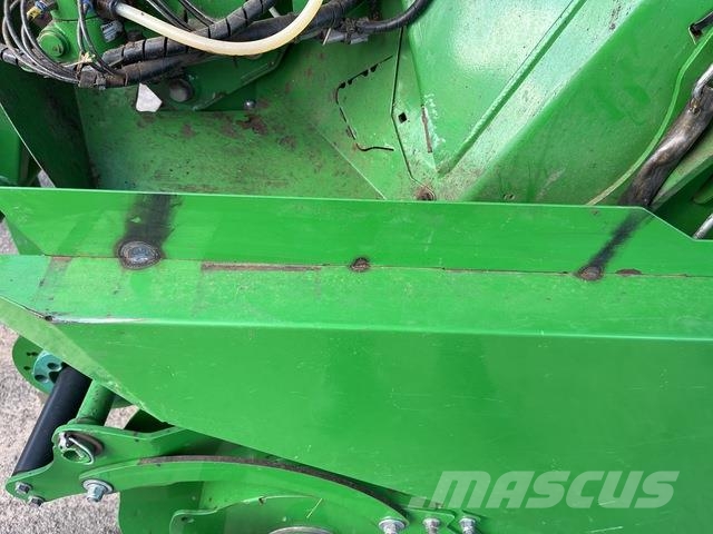 John Deere 960 Presse à balle ronde